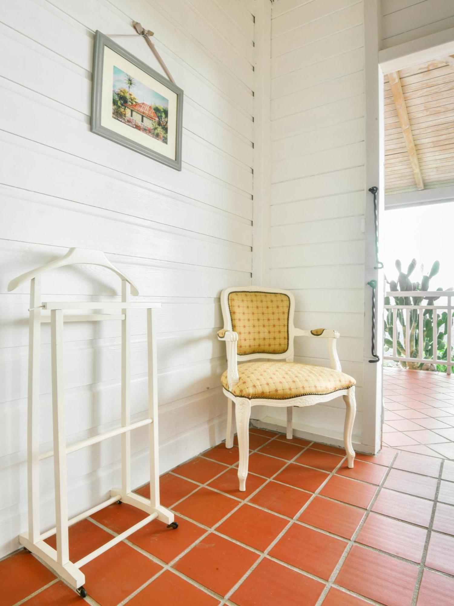 Beausejour Guest House Pointe-Noire Exterior photo